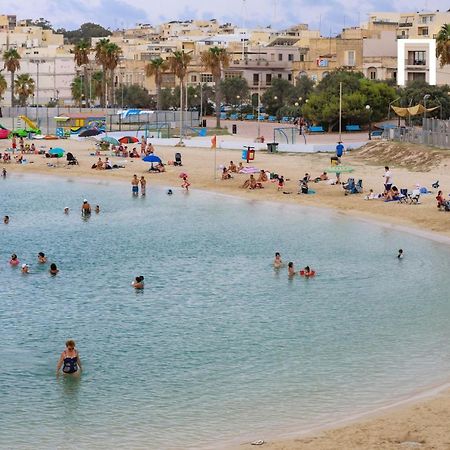 Gem Beachfront Apt With Amazing Bay And Sea Views Birżebbuġa Bagian luar foto