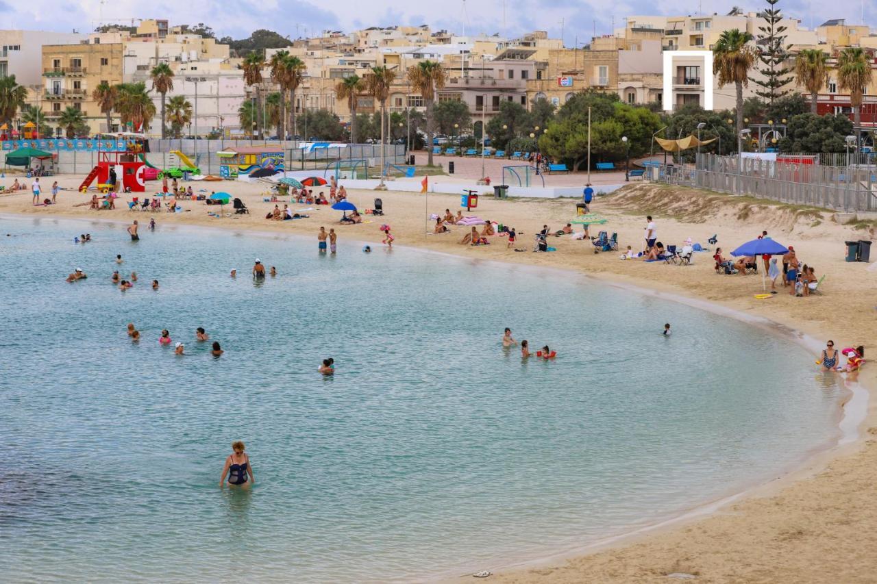 Gem Beachfront Apt With Amazing Bay And Sea Views Birżebbuġa Bagian luar foto